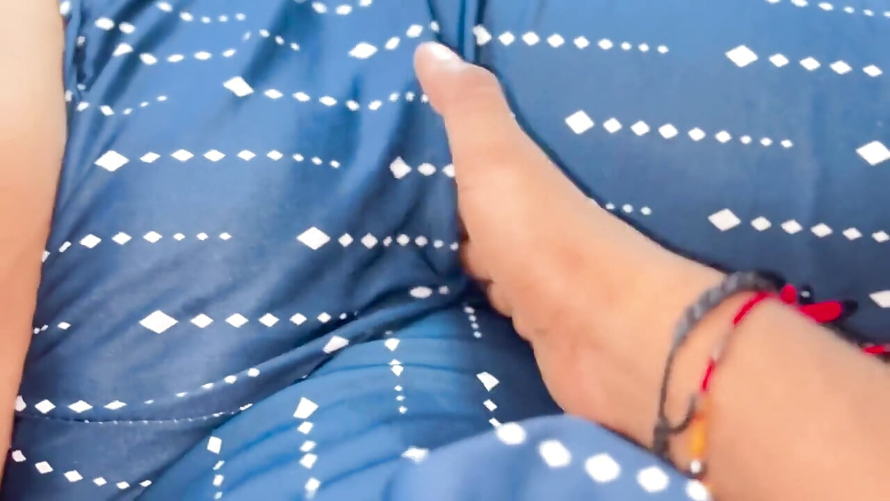 Yeni seksi ateşli evli kadın yatak odamda sikişiyor sert sikiş videosu (seksi kajal)