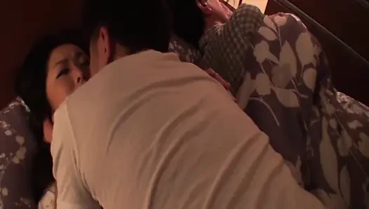 A124G08 Late at night, a sexually driven mature mother is held by her husband's son right next to her! Forbidden sex!