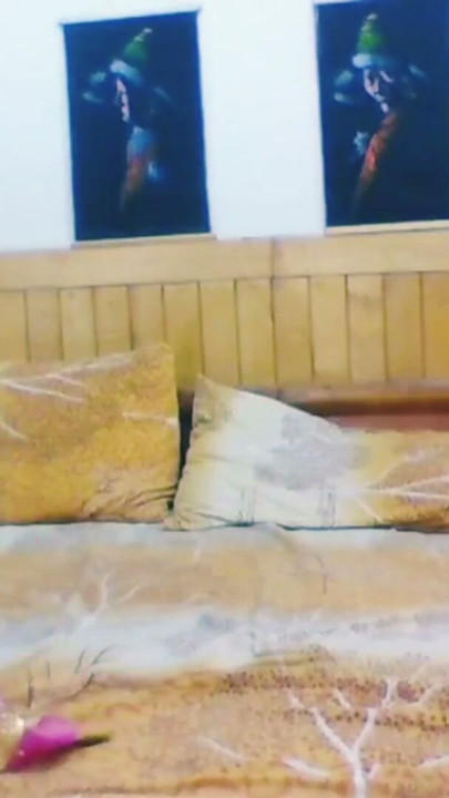 Gata gostosa de aparência inocente recebe sexo divertido | Clipe 1
