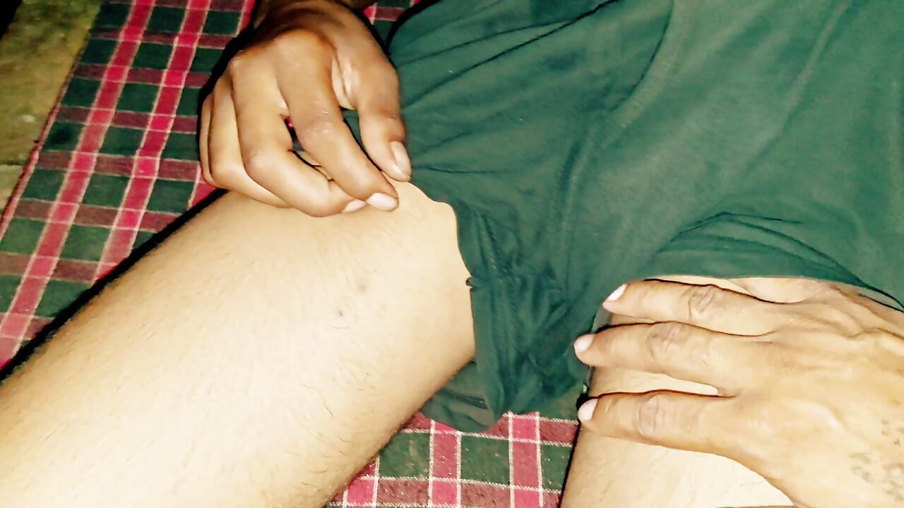 Bada Vishal land ke sath khel raha hai dost /hot top hay