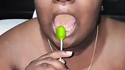 Mit lutscher masturbieren