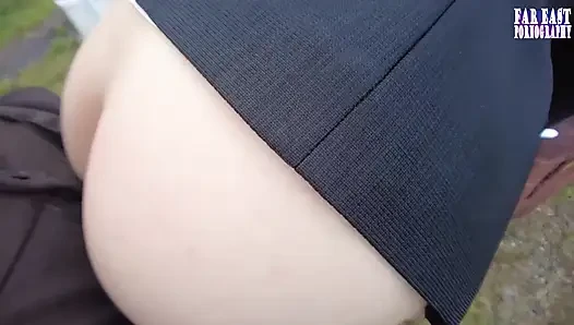 Her sıcak damlanın tadını çıkaran kısa saçlı tatlı kızla trenle azdırma randevusu.2