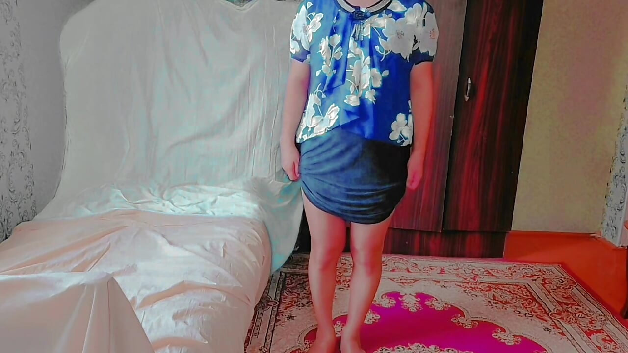 Adorable sissy adjusting headband with girly giggle