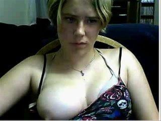German young girl show one tits with face (by jozik)