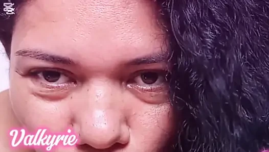 Hermosa gordita mamando rico