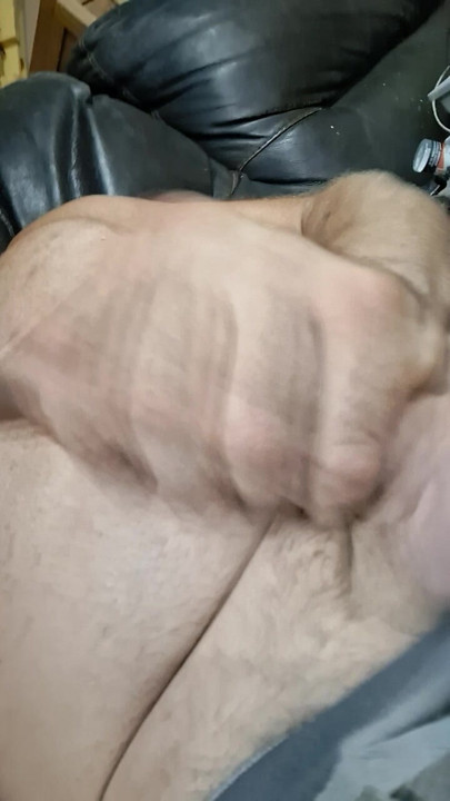 Membelai sebelum menandai istri