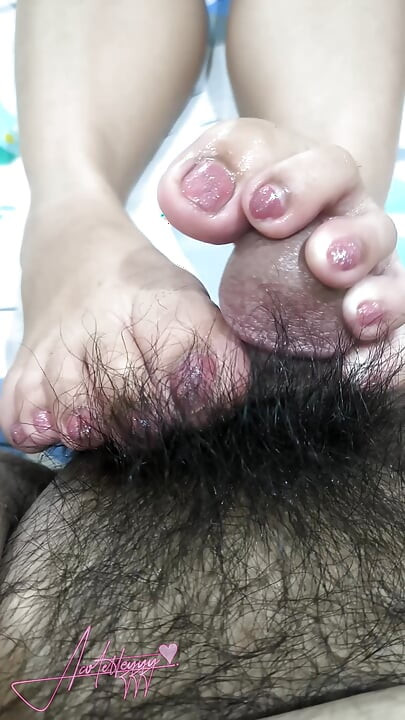 He Told Acoletteyyy to Stop But She TEASED His Cum Out Anyway with Her Cute Rounded Big Toe