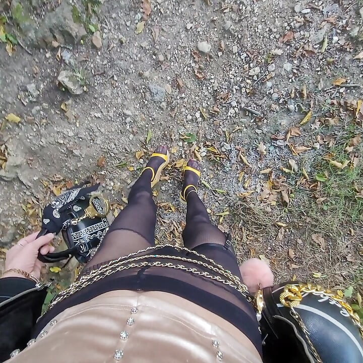 Exhibit P🚗U B L I C en Pute on a Parking Lot in the Forest, at La Faisanderie 91. Fanciful Tights, Thong [4sep25] Meet CoKiiNE! VaneSsaBiTCHx