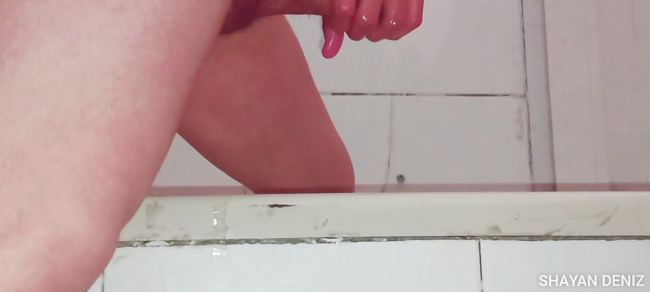 SHAYAN DENIZ – Real Solo Tub Experience