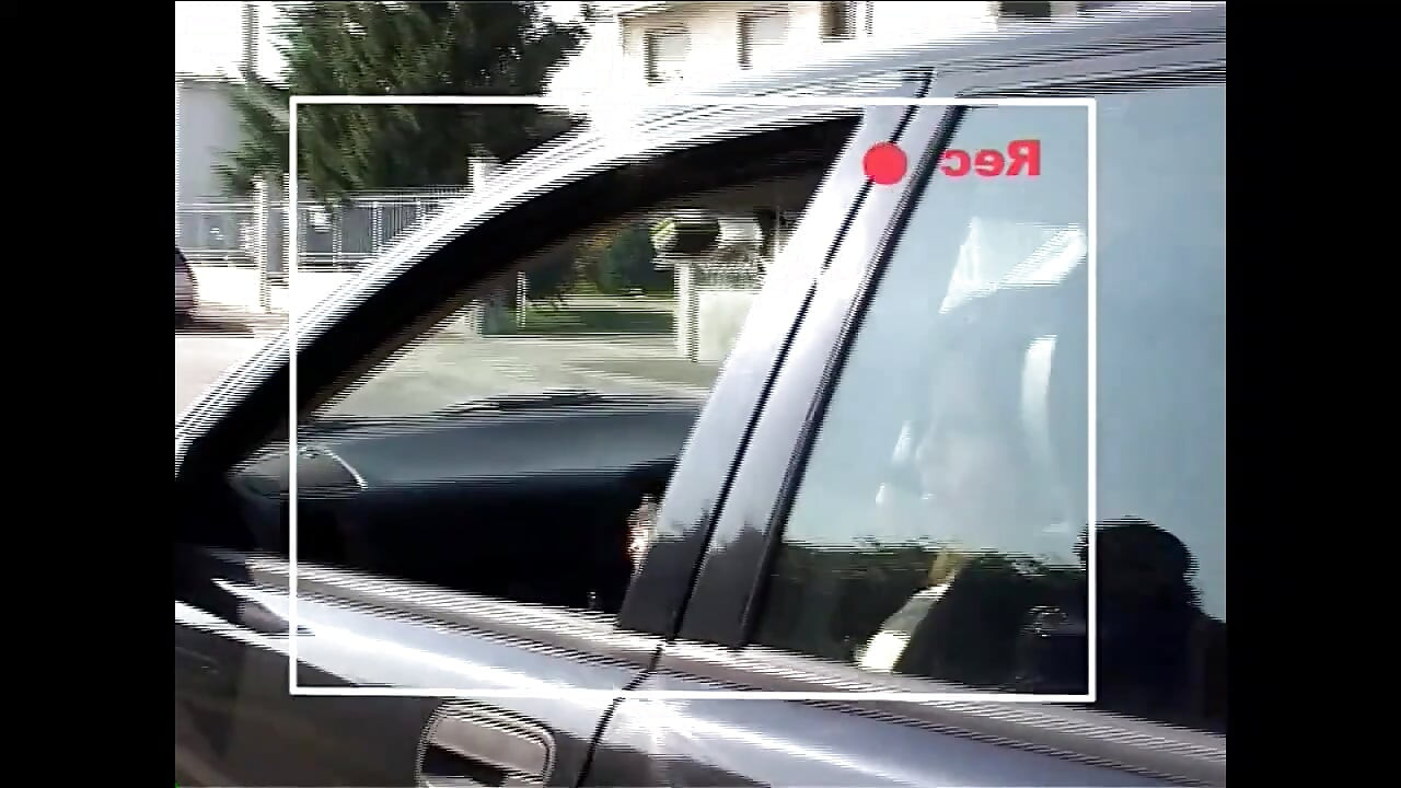 รุ่นแม่น่าเย็ดละตินนมใหญ่เซ็กซี่โดนเย็ดท่าหมาด้วยถุงยางและยิงน้ําเงี่ยนบนตูด