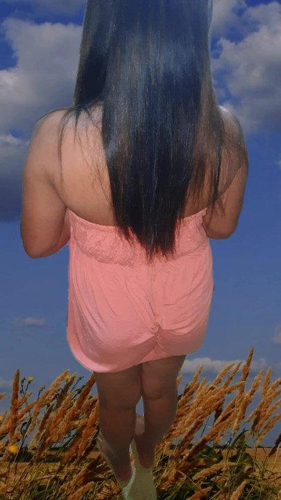 Exponer asíi hermoso cuerpo