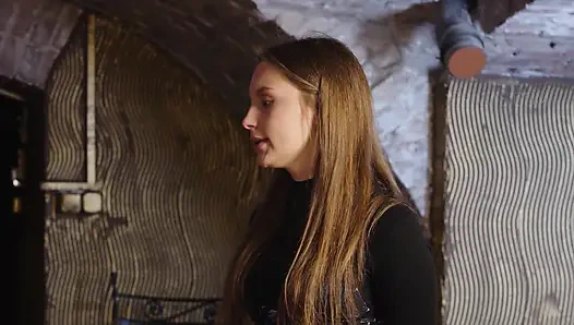 Sert genç kıza hükmediyor - bölüm 5