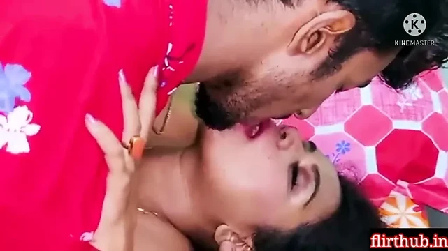 Husband Ke Sone Ke Bad Sexy Bhabi Ne dewar Se Romance Kiya