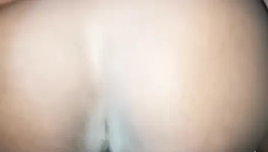 Nenek dientot sama kontol besar pria kulit hitam