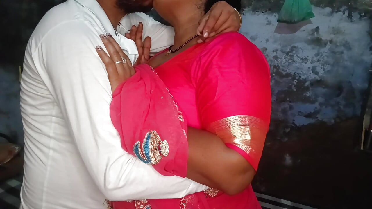 देसी गांव प्रेमिका गुलाबी चूत चुदाई