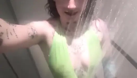 Wetlook obsession duş tulumu sikişi, kaygan dildo yolculuğu ve büyük boşalma