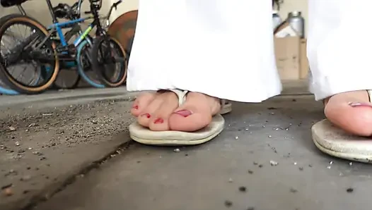 sandaletlerimi temizle!