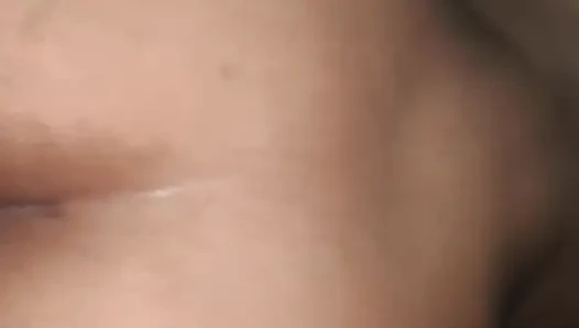 Hintli hizmetçi yüksek sesle inliyor seks videoları