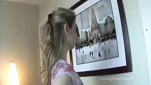 Трахаю Sunny Lane в Нью-йорке!