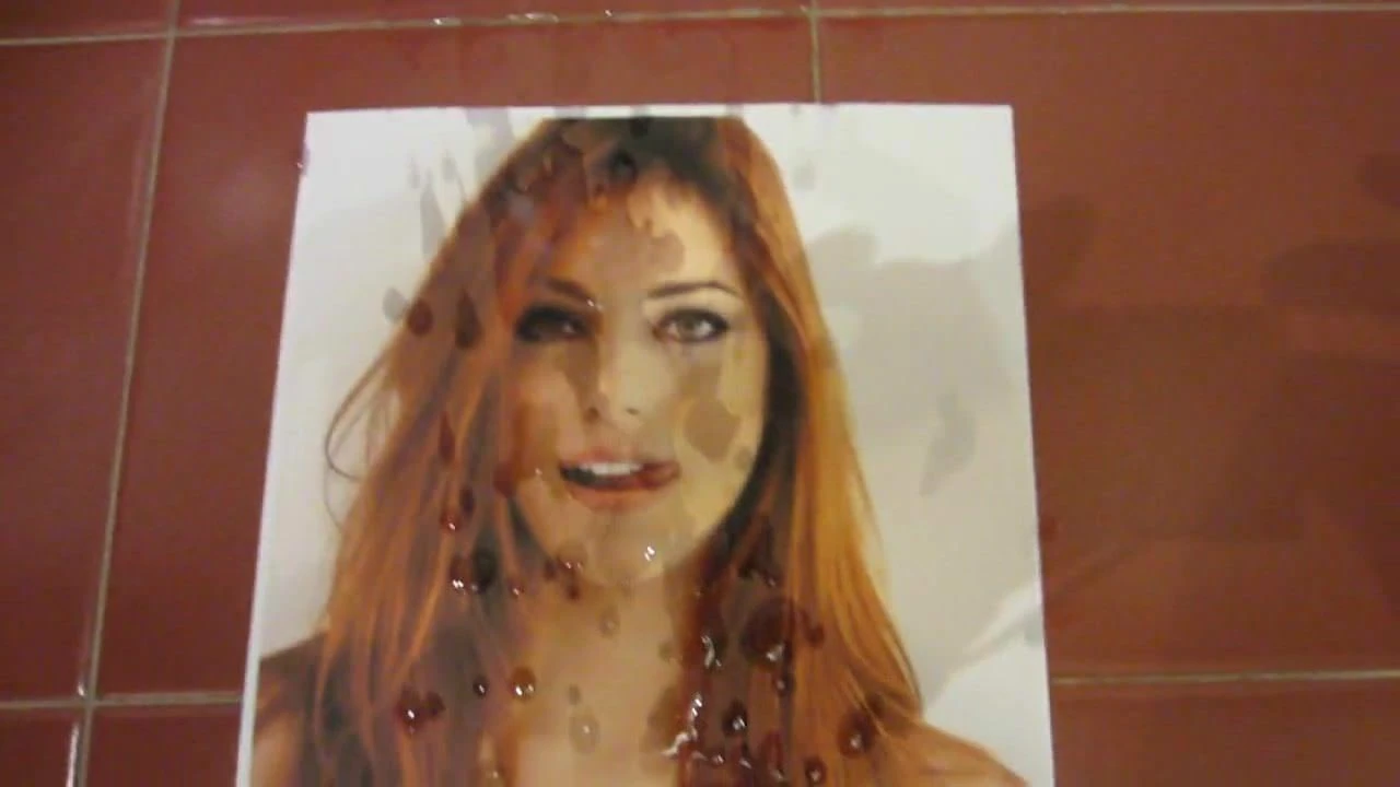 Miriam Leone cum tribute