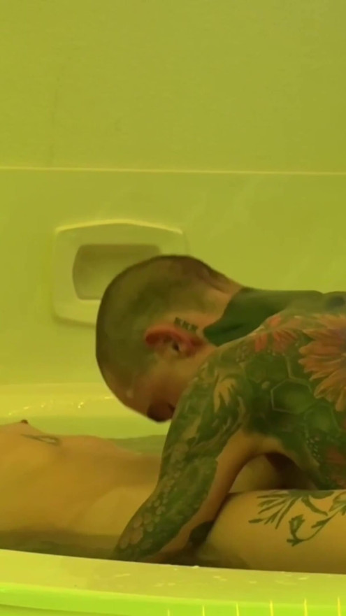 Romantic Bath Blowjobs Handjobs Talking Big Dick Tattooed Daddy Hoss Kado Beautiful Trans Girl Gray Perrier Multiple Cumshots | Clip 1