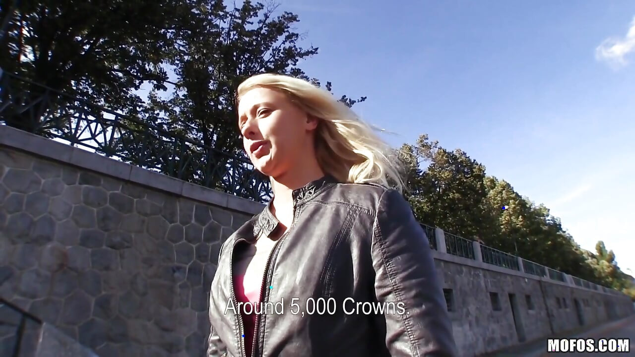 Public Pickups - Cute Amateur Blonde Tonya Loves Cock