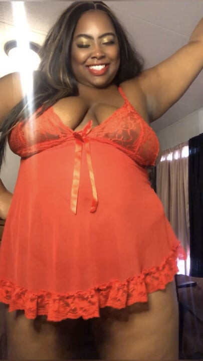 Bbw noire, strip-tease