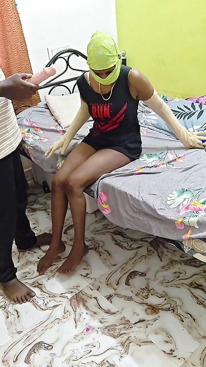 Delivery Boy Unexpected Fucks Lonely Girl