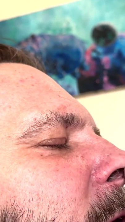 Musky蓝领口交 - 未割包皮的工男 |剪辑 1