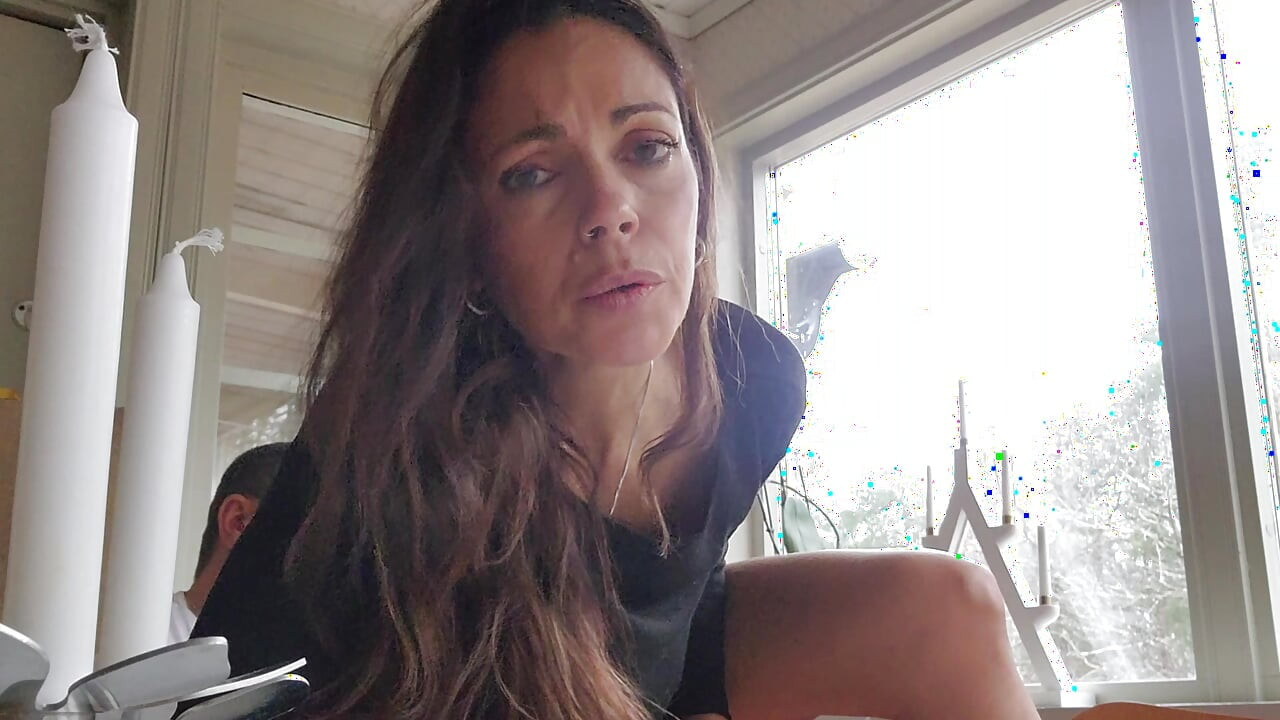 Hot milf gets her pussy and ass stretched by a dildo used by the delivery guy