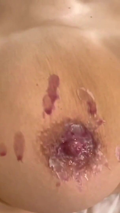 Rintojen ja nännien ja perseen vahaus sekä pilluni piiskaaminen | Leike 1