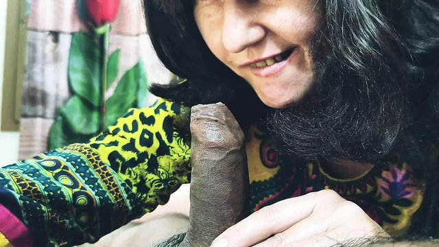 She Learn Blowjob On Step Brothers Dick