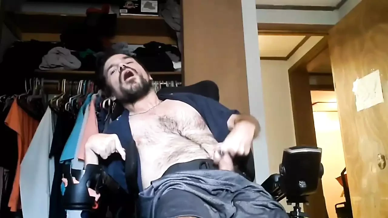 La sexy sedia a rotelle di kevy 69 compilation dell'orgasmo di kevy 69 vol.1