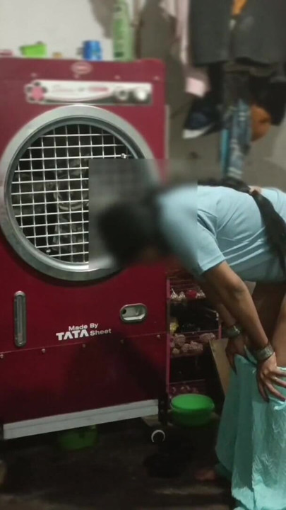 Kamwali'nin büyük götünü gören Malik onu sert sikiyor, Hintçe ses desi seksi video | Klip 1