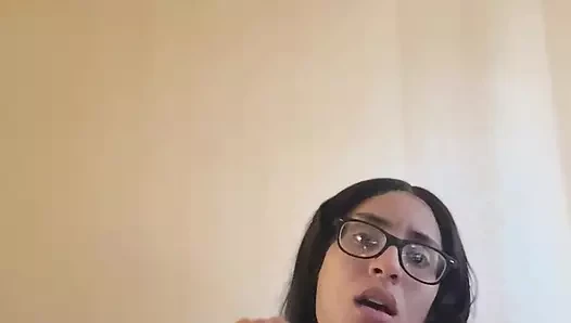 Letting the vibrations make me cum