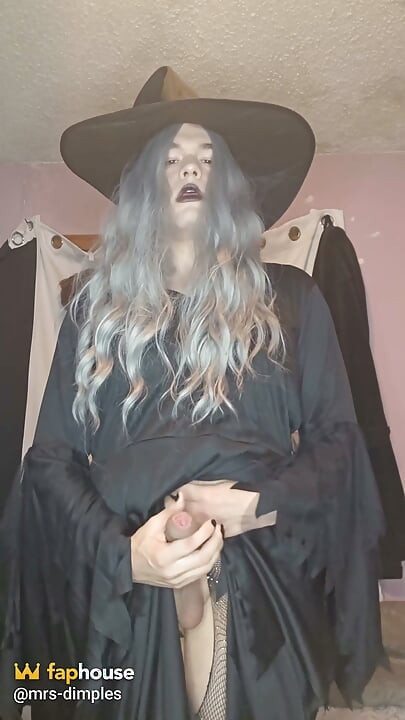Witch Experiences One of the Great Old One's Blessings