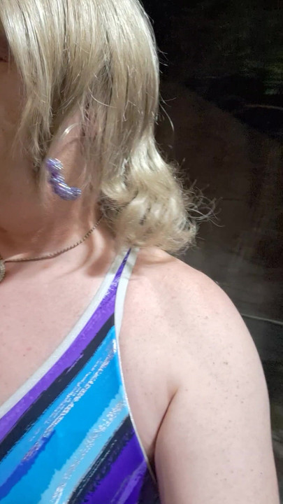 U mojoj lokalnoj autopraonici, mokrim se!