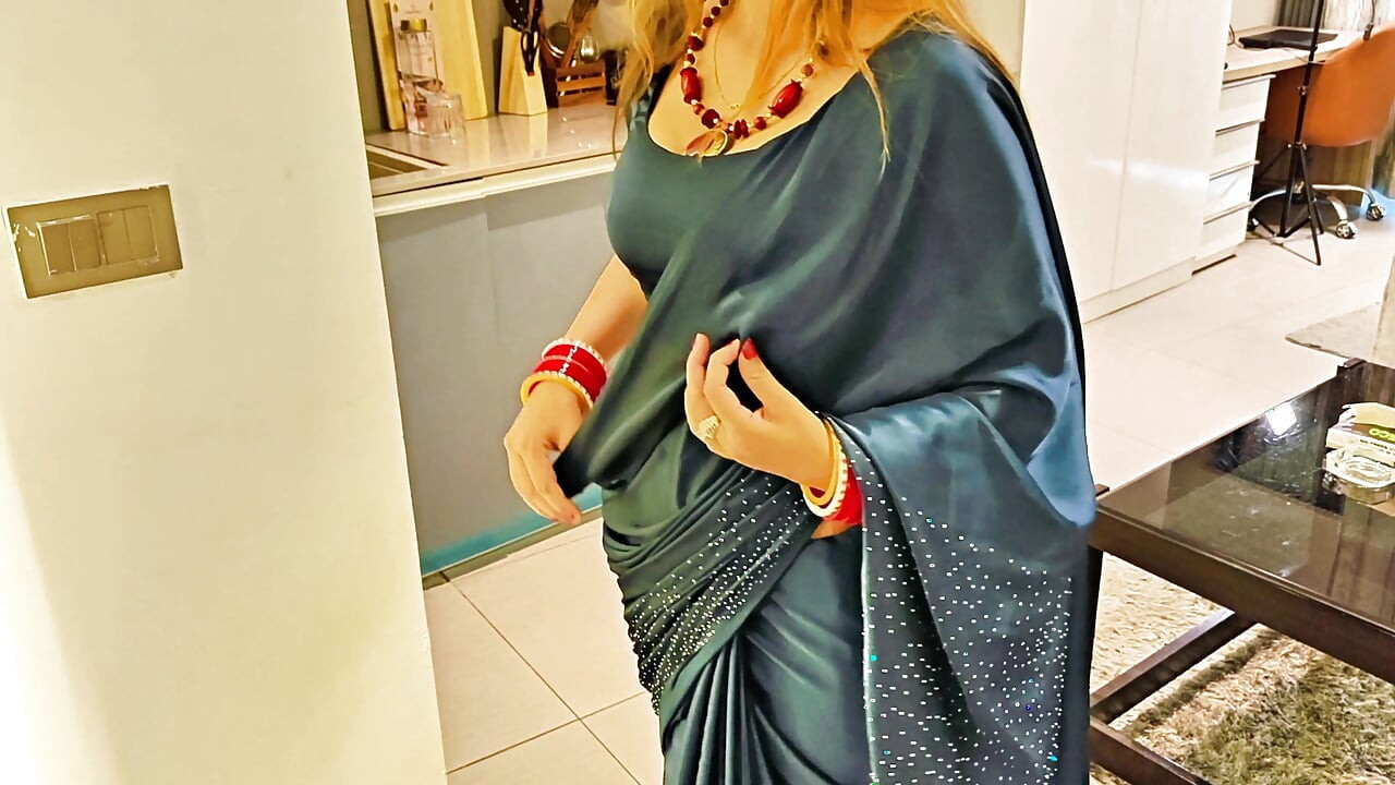 desi hot sexy Stepmom Wants to Loose Her Stepson Verginity. Hindi Roleplay.