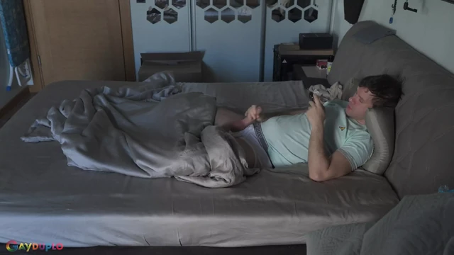 Jerking off and Cumming in Hand!