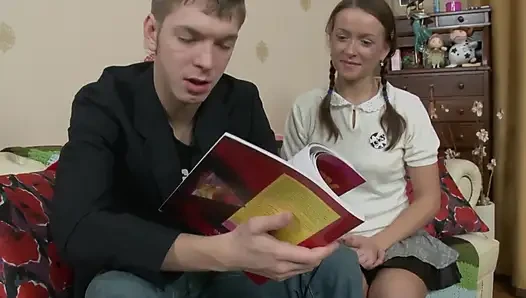 Анальные тинки, сцена 3 - студентка-брюнетка Oliviya Dis наслаждается большим членом в ее тугой заднице