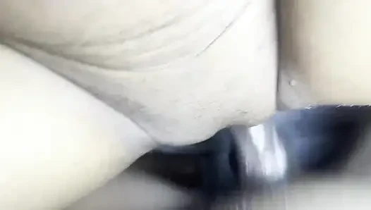 I’m happy to fuck and fingering my bestfrind wife