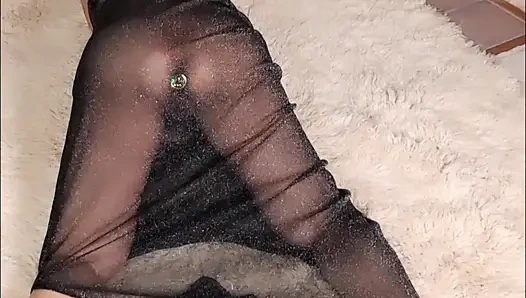 Aku suka permata berkilau apalagi di lubang pantatku