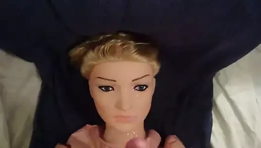 Bebek gibi kadının yüzüne boşalma