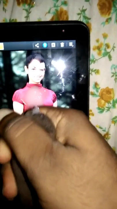 Spectacular moment from "Kanji Rani Tamannakku en kanji"