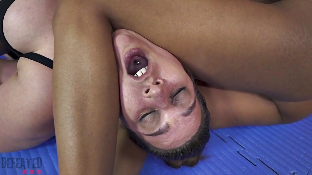 Κλειδώστε αυτό το ανάποδο ψαλίδι κεφαλής