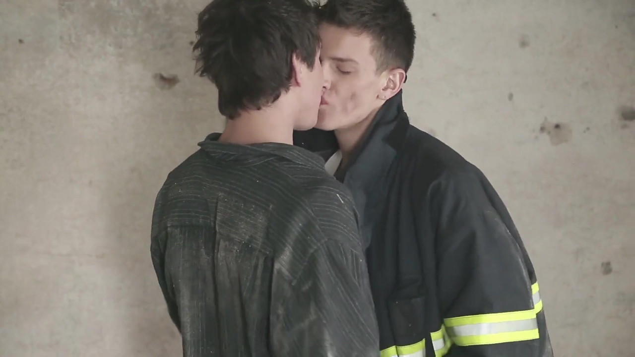 Sweet twinks enjoy in all positions, at home, outdoor and everywhere they get horny -DVD
