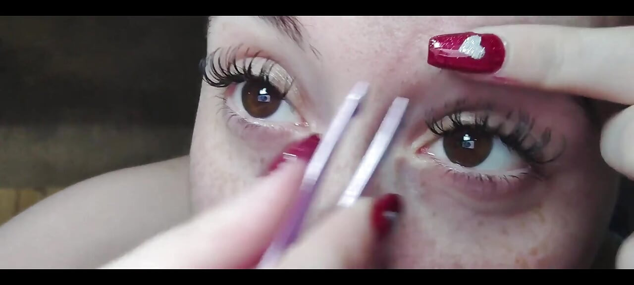 Tweezing My Eyebrows Close up