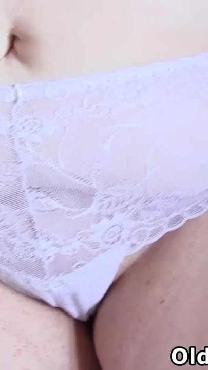 Σημαντική στιγμή από το "Γλυκές ώριμες milf και gilfs in lust"