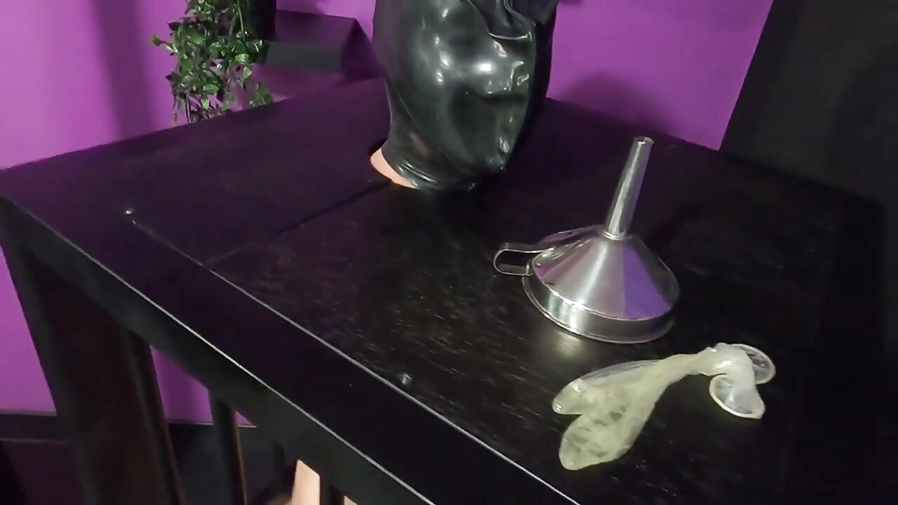 Swallow Slave - He Swallows Everything!