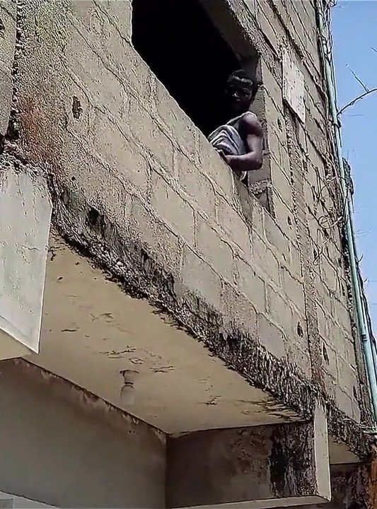 Big Boobs College Teenage Girl Get Roughly Fucked Hard by the Street Thug in Abandoned Building.